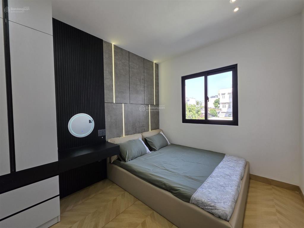 Biệt thự mini hẻm 3m đường phạm hữu lầu  q7  cách chợ phước long 200m