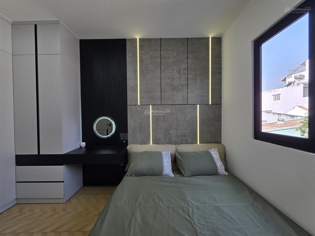 Biệt thự mini hẻm 3m đường phạm hữu lầu  q7  cách chợ phước long 200m