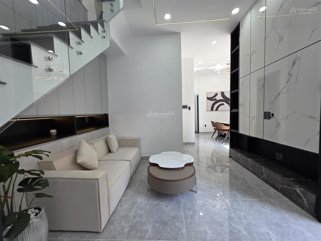 Biệt thự mini hẻm 3m đường phạm hữu lầu  q7  cách chợ phước long 200m