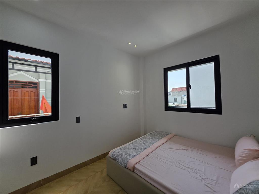 Biệt thự mini hẻm 3m đường phạm hữu lầu  q7  cách chợ phước long 200m