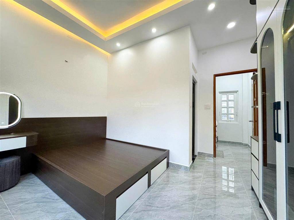 Nhà phố hiện đại hẻm 751 txs  đón đầu cầu nguyễn khoái