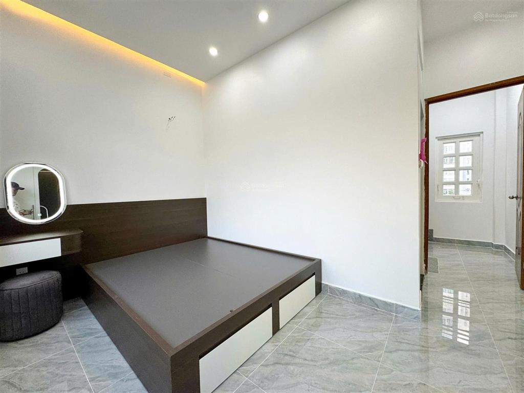 Nhà phố hiện đại hẻm 751 txs  đón đầu cầu nguyễn khoái