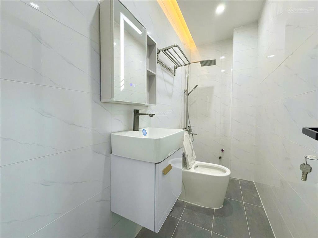 Nhà phố hiện đại hẻm 751 txs  đón đầu cầu nguyễn khoái