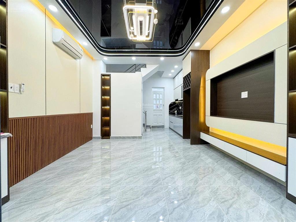 Nhà phố hiện đại hẻm 751 txs  đón đầu cầu nguyễn khoái