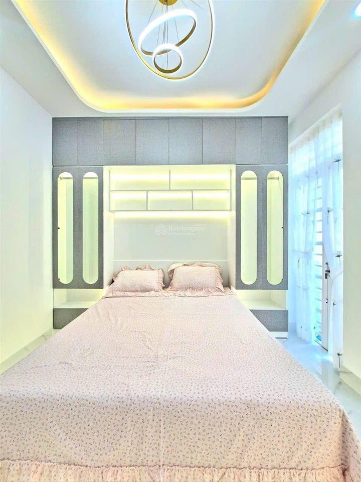 Biệt thự mini hxh 2266 huỳnh tấn phát  nhà bè. chia làm 2 căn tiện ở và cho thuê