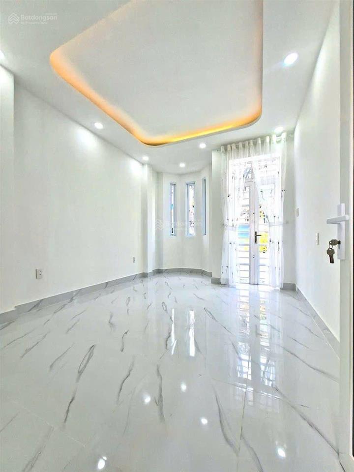 Biệt thự mini hxh 2266 huỳnh tấn phát  nhà bè. chia làm 2 căn tiện ở và cho thuê