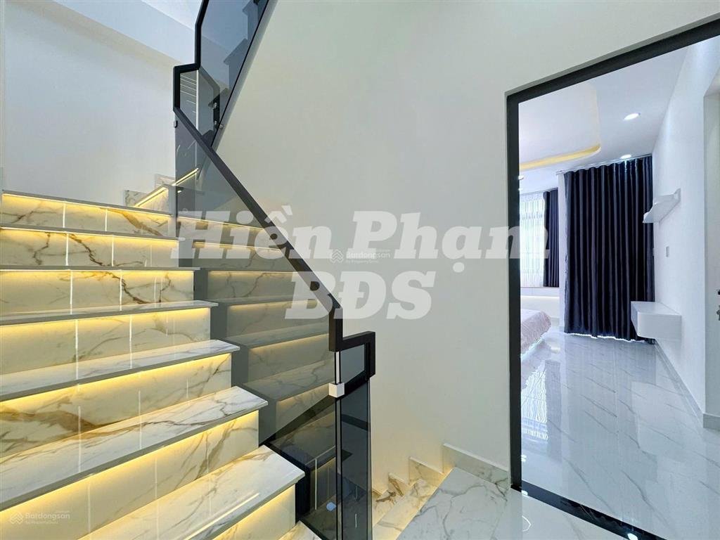Nhà phố hiện đại hẻm 2295 huỳnh tấn phát tt nhà bè  liền kề khu sài gòn mới