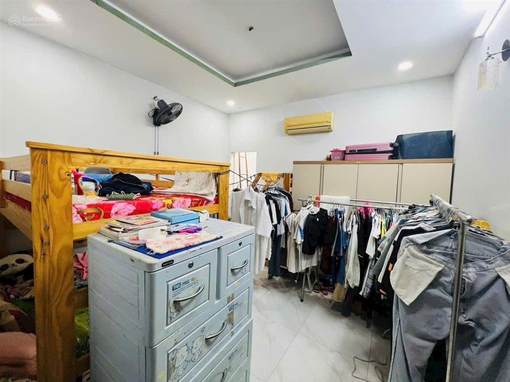 Nhà phố 1 lầu shr hẻm 308 huỳnh tấn phát  thông ra eco green
