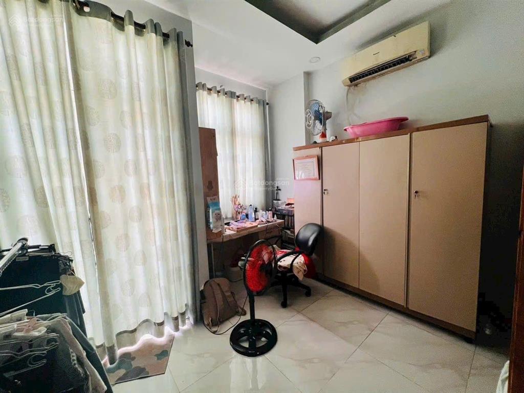 Nhà phố 1 lầu shr hẻm 308 huỳnh tấn phát  thông ra eco green