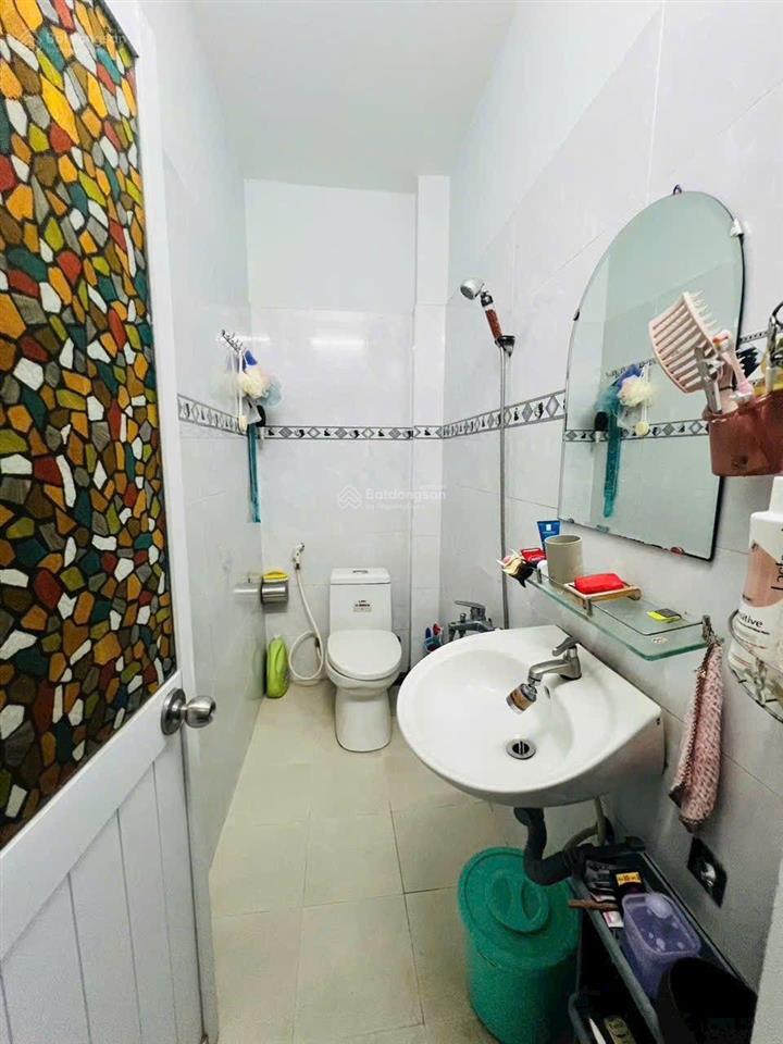 Nhà phố 1 lầu shr hẻm 308 huỳnh tấn phát  thông ra eco green
