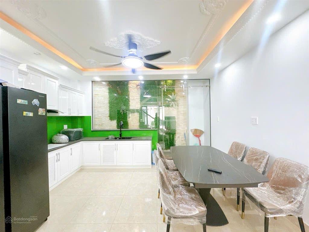 Nhà phố 5 tầng hxh lô nhì htp  q7  cách mt chỉ 20m