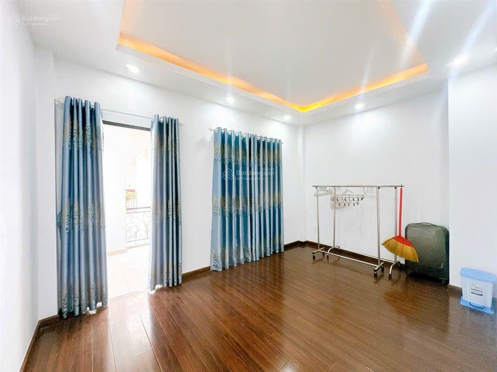 Nhà phố 5 tầng hxh lô nhì htp  q7  cách mt chỉ 20m