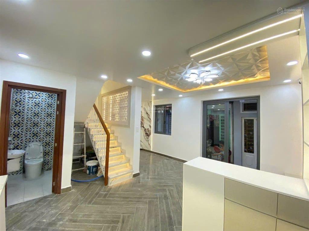 Nhà phố hiện đại full nt  hẻm 3m đường lưu trọng lư  cách mt chỉ 20m