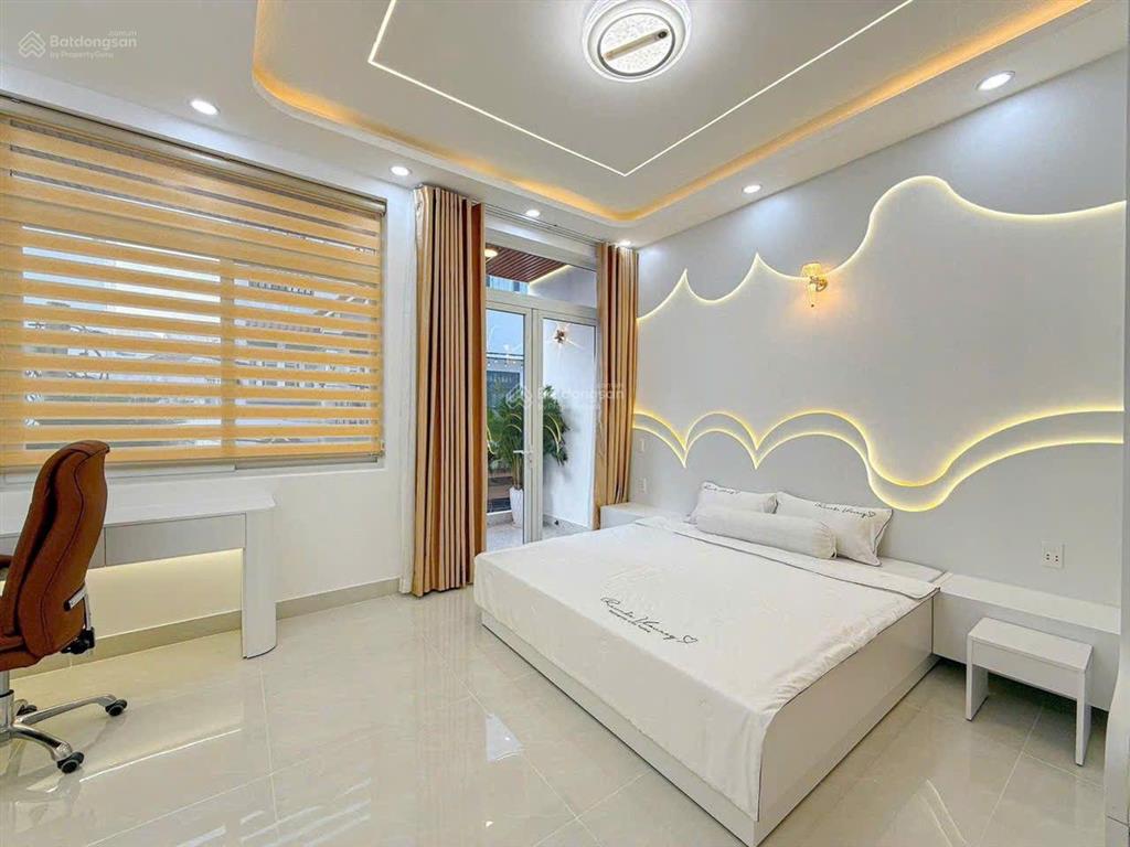Nhà đẹp hiện đại hxh đường gò ô môi  cạnh phú mỹ hưng