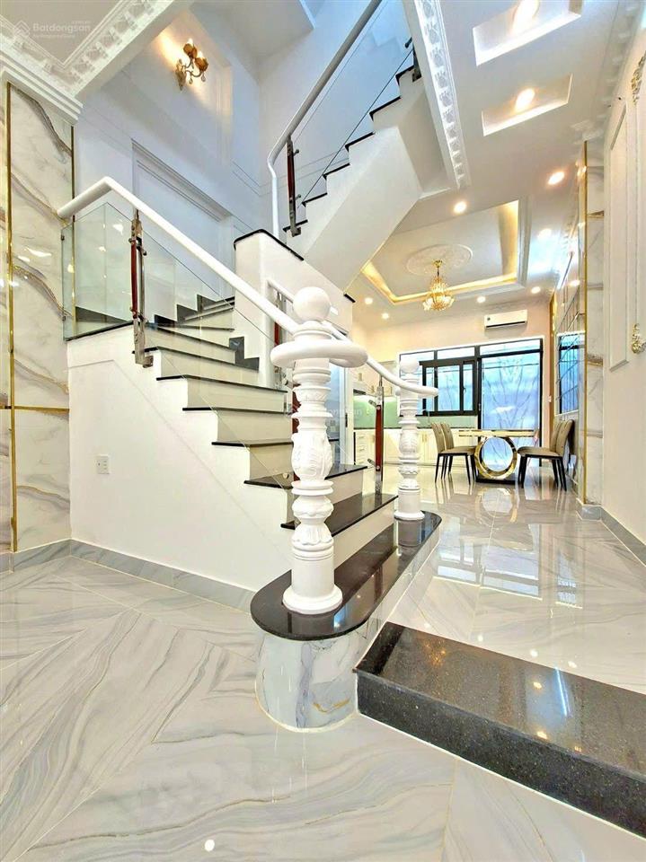 Nhà phố to đùng hxh 8m 1806 huỳnh tấn phát  tt nhà bè