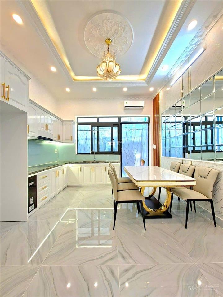 Nhà phố to đùng hxh 8m 1806 huỳnh tấn phát  tt nhà bè