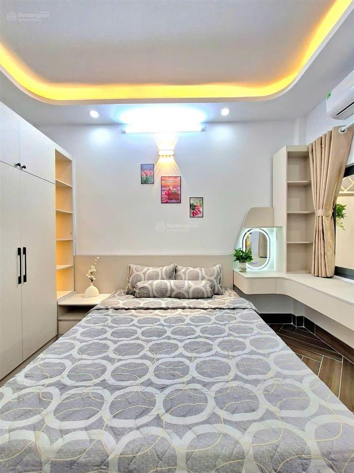 Nhà mới hoàn thiện shr hẻm 1716 htp  cách q7 chỉ 200m