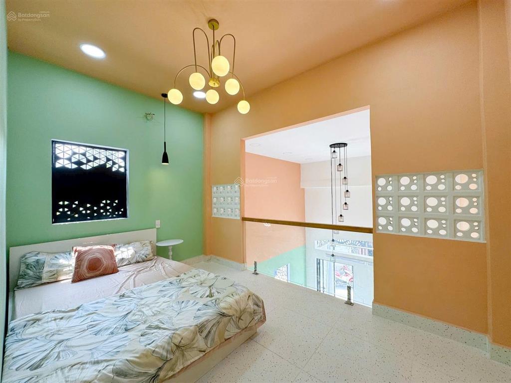 Căn góc 2mt hẻm kdmb 1151 htp  hẻm thông
