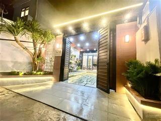 Nhà phố sân vườn đường xe hơi nguyễn thị hương  tt nhà bè