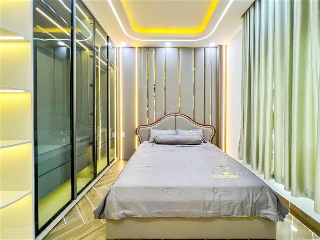 Nhà mới hiện đại xây mới mt hẻm 1942 htp  tiện kdmb mở spa vpcty đều được