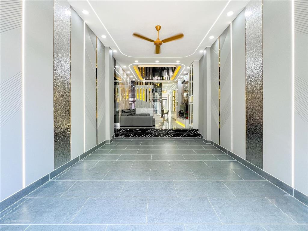 Nhà mới hiện đại xây mới mt hẻm 1942 htp  tiện kdmb mở spa vpcty đều được
