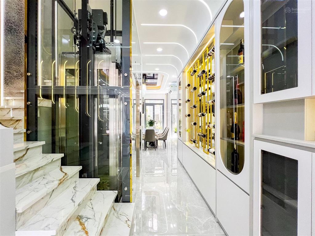 Nhà mới hiện đại xây mới mt hẻm 1942 htp  tiện kdmb mở spa vpcty đều được