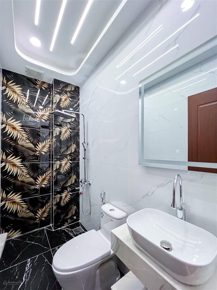 Nhà mới hiện đại xây mới mt hẻm 1942 htp  tiện kdmb mở spa vpcty đều được