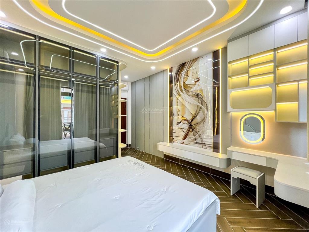 Nhà mới hiện đại xây mới mt hẻm 1942 htp  tiện kdmb mở spa vpcty đều được