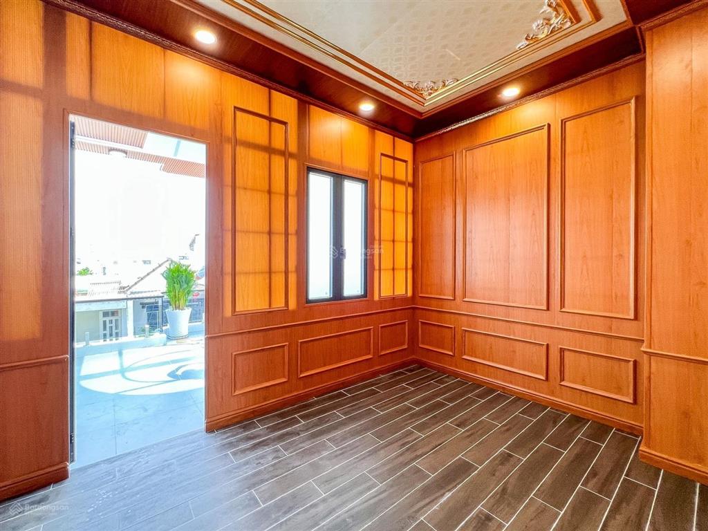 Nhà mới hiện đại xây mới mt hẻm 1942 htp  tiện kdmb mở spa vpcty đều được