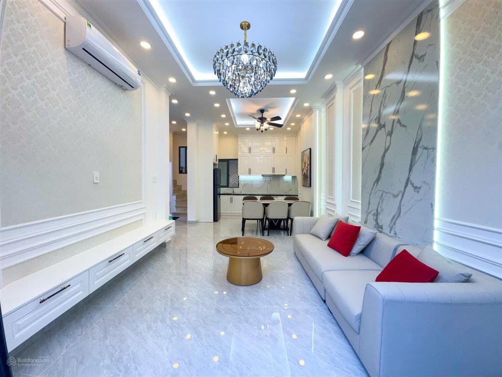 Siêu phẩm vừa xây xong  góc 2mt hẻm 1027 htp q7