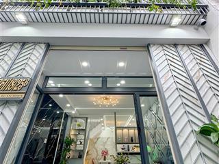 Nhà phố hiện đại  hẻm 861 trần xuân soạn  cạnh bv tân hưng