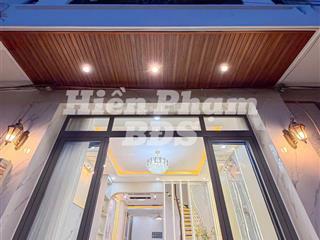 Nhà đẹp hiện đại full.nt cao cấp lô nhì dương cát lợi  cách mt chỉ 10m  cách q7 chỉ.200m