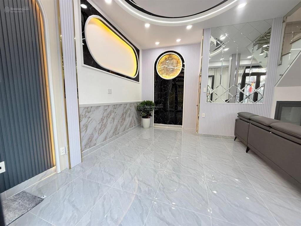 Bán nhà hxh 6m thuận tiện kinh doanh buôn bán ngay mặt tiền đường võ thị nhờ  cạnh khu nam long