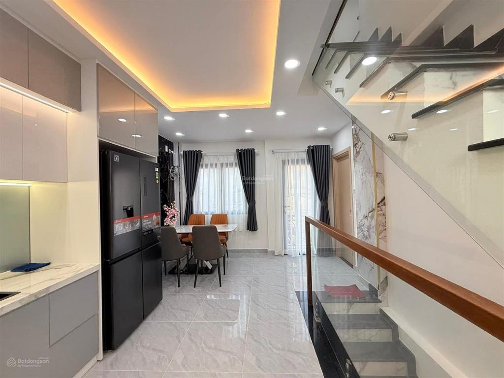 Bán nhà hxh 6m thuận tiện kinh doanh buôn bán ngay mặt tiền đường võ thị nhờ  cạnh khu nam long