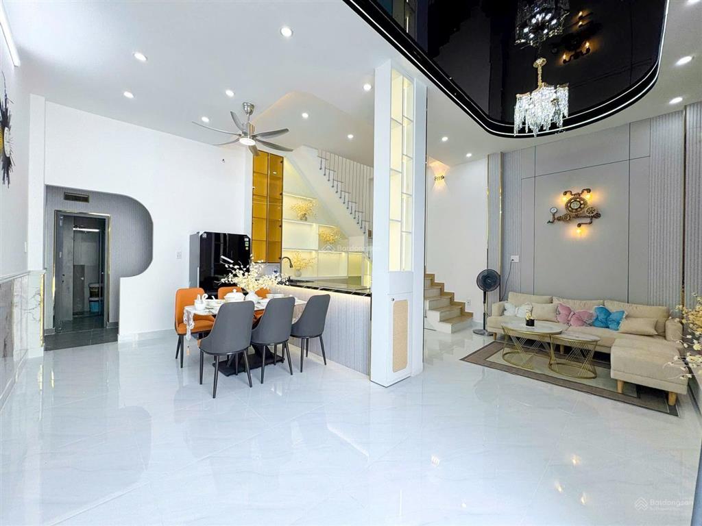 Nhà mới xây hiện đại full nt hẻm 1622 huỳnh tấn phát  nhà bè cách quận 7 chỉ 200m