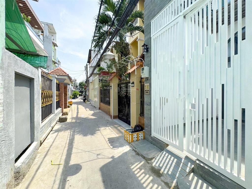 Nhà mới xây hiện đại full nt hẻm 1622 huỳnh tấn phát  nhà bè cách quận 7 chỉ 200m