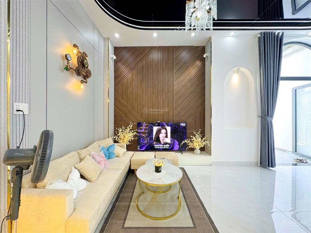 Nhà mới xây hiện đại full nt hẻm 1622 huỳnh tấn phát  nhà bè cách quận 7 chỉ 200m