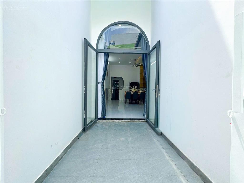 Nhà mới xây hiện đại full nt hẻm 1622 huỳnh tấn phát  nhà bè cách quận 7 chỉ 200m
