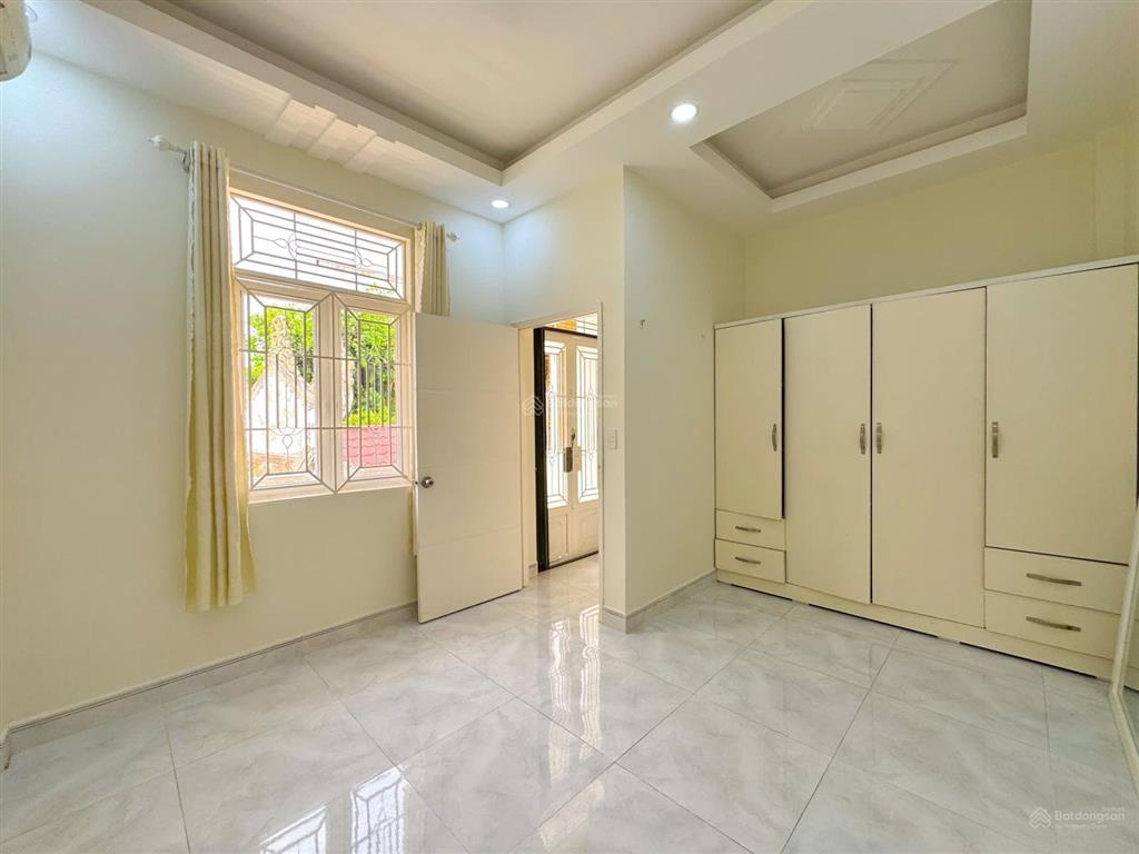 Nhà dt to đùng giá rẻ kdchh hẻm 1454 huỳnh tấn phát  q7