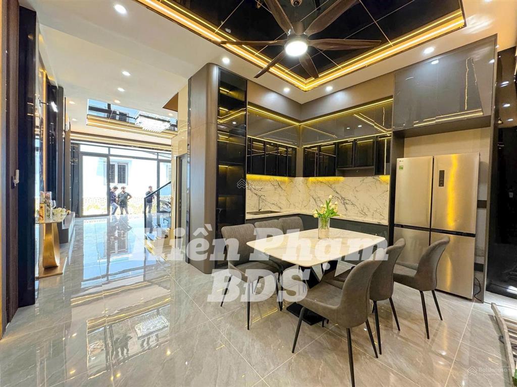 Nhà phố hiện đại hẻm 1113 huỳnh tấn phát quận 7  liền kề phú mỹ hưng