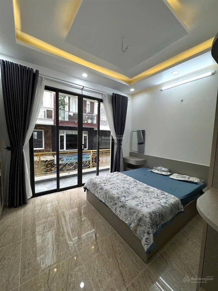 Nhà đẹp 3 tầng đường số kdc hoàng quốc việt  ngay svđ bộ công an