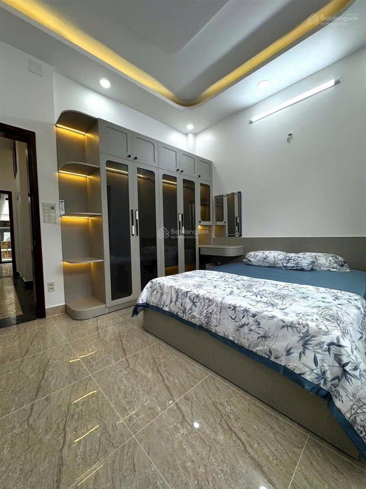 Nhà đẹp 3 tầng đường số kdc hoàng quốc việt  ngay svđ bộ công an
