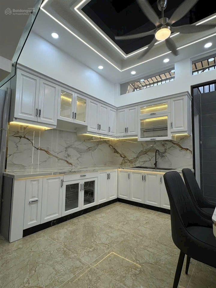 Nhà đẹp 3 tầng đường số kdc hoàng quốc việt  ngay svđ bộ công an