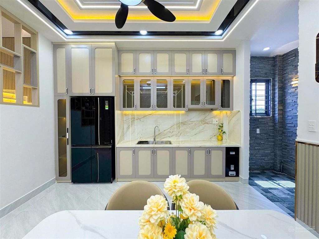 Nhà mới hiện đại góc 2mt không lg mtkd hẻm 2581 htp  sát kdc anh tuấn riverside