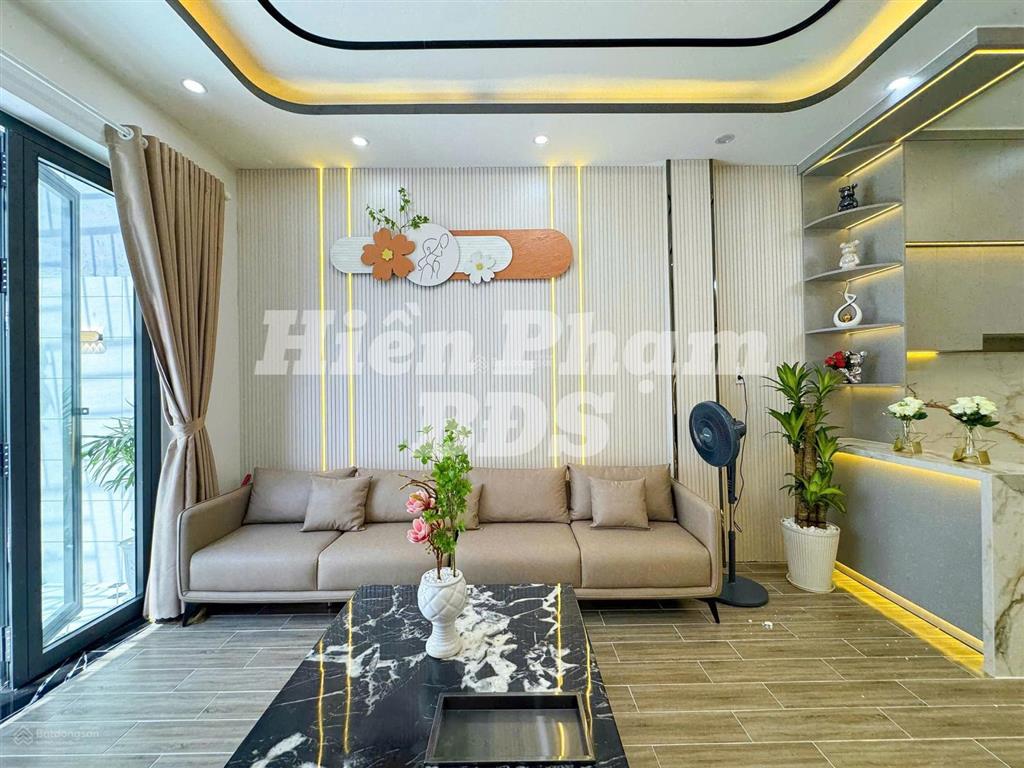 Nhà mới full nt cấp 4 đường đào tông nguyên