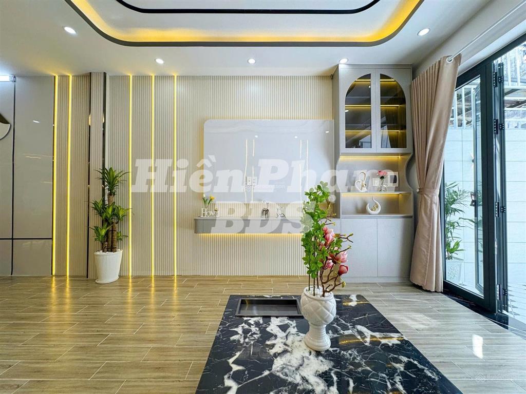 Nhà mới full nt cấp 4 đường đào tông nguyên
