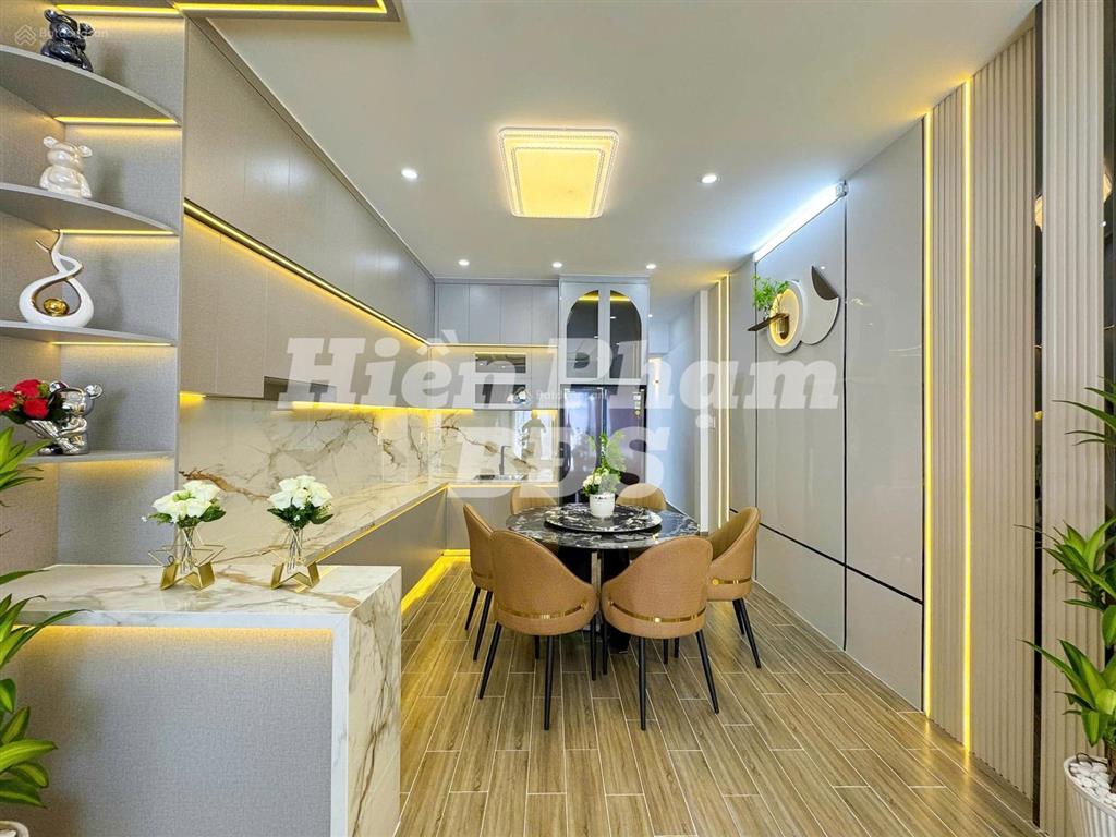 Nhà mới full nt cấp 4 đường đào tông nguyên