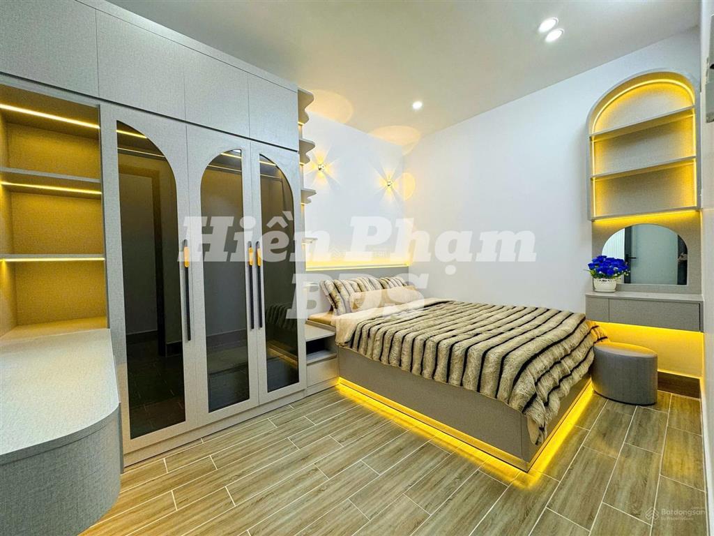 Nhà mới full nt cấp 4 đường đào tông nguyên