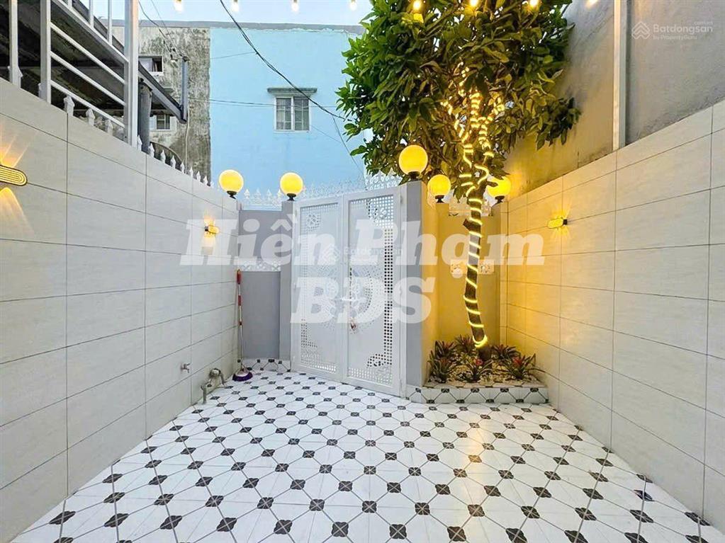 Nhà mới full nt cấp 4 đường đào tông nguyên