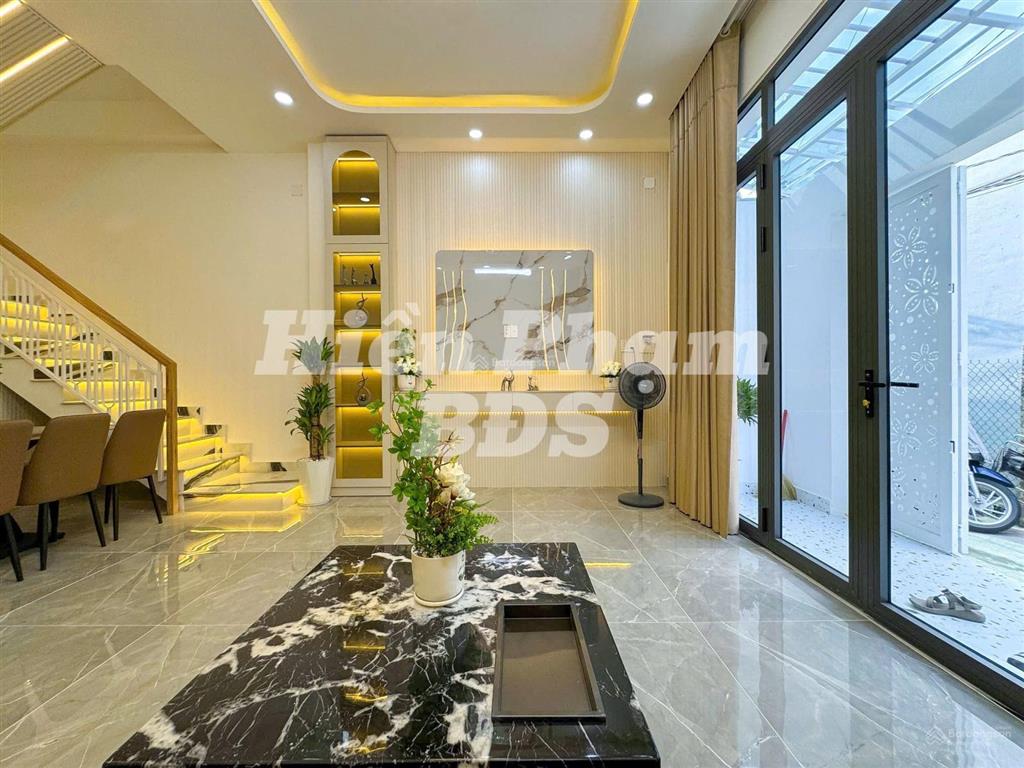 Nhà mới xây 100% hẻm 1830 huỳnh tấn phát  đối diện công an thị trấn nhà bè